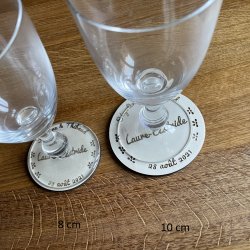 Sous Verre 3 personnalisations : nom des mariés, date du mariage et prénom de l'invité (modèle Thib)