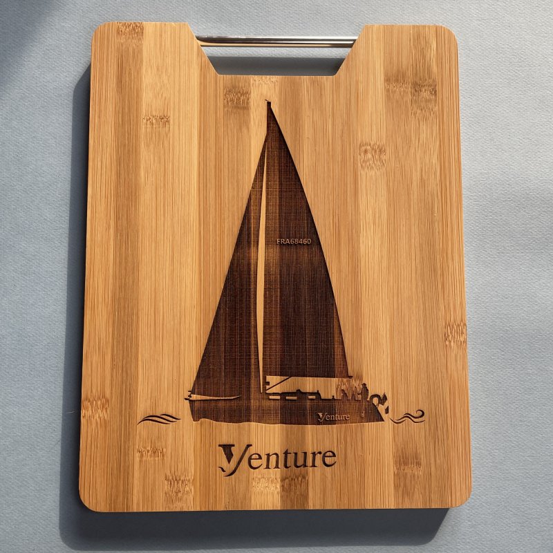 Entièrement personnalisée, Planche en Bambou, gravée avec votre photo ou votre image, planche charcuterie, fromage