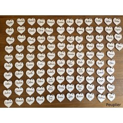 Coeur, marque-place en bois gravé.