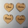 Coeur, marque-place en bois gravé.