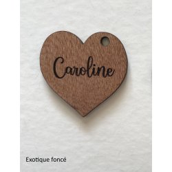 Coeur, marque-place en bois gravé.