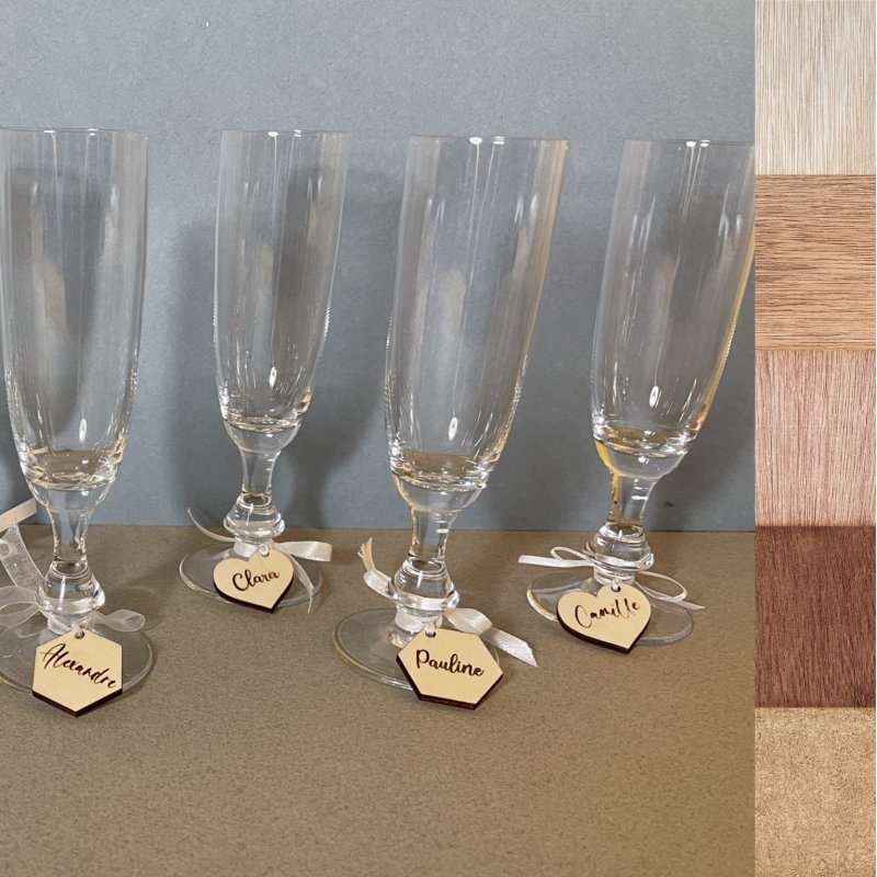 Marque VERRE  en bois gravé.