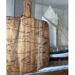 Planche en Acacia, 30 cm x 45 cm, gravée poissons.