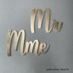M et Mme - Mr and Mrs - Monsieur et Madame -  Décoration de chaises  pour les Mariés - Mariage.