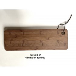 Avec votre prénom, en Acacia, gravée avec votre prénom, planche de présentation, apéritif, charcuterie, fromage.