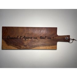Avec votre prénom, en Acacia, gravée avec votre prénom, planche de présentation, apéritif, charcuterie, fromage.