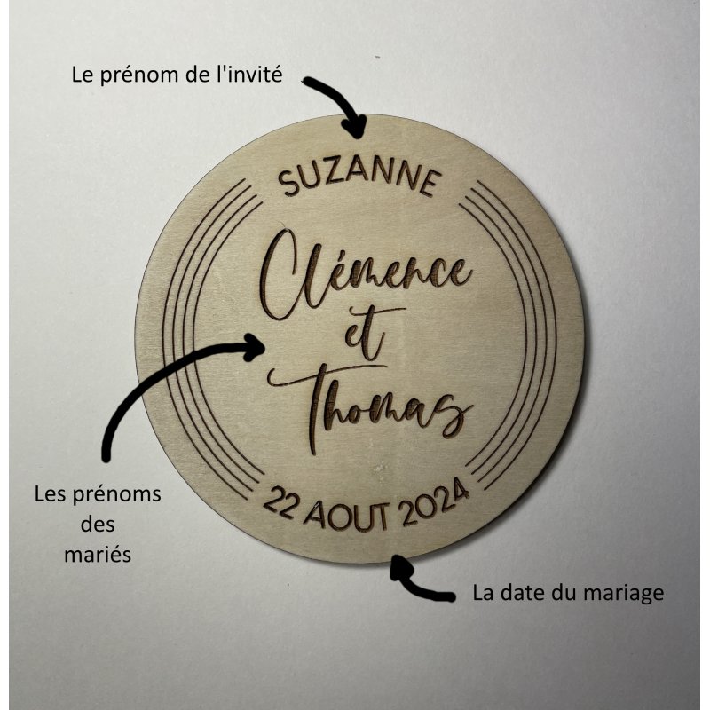 Sous Verre 3 personnalisations : nom des mariés, date du mariage et prénom de l'invité (modèle Clem)
