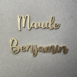 Grand prénom en bois peint, police Anna. prix à partir de