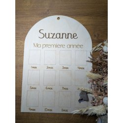 Cadre Photos bébé, Ma première année, panneau de bois gravé au prénom