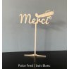 Nom de table Personnalisé avec un Avion, en Bois, sur Support