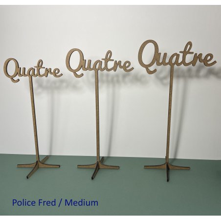 Numéro en Lettres, en bois, sur support