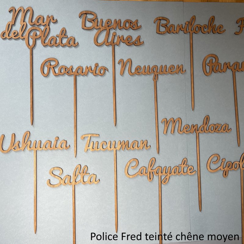 Nom de table Personnalisé, en Bois, sur Pic.