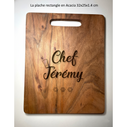 Chef(fe) + prénom, Planche en Acacia, gravée.