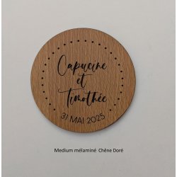 Sous Verre bois 3 personnalisations : nom des mariés, date du mariage et prénom de l'invité (modèle Clem)