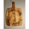 Personnalisée, en Acacia, gravée avec vos prénoms, modèle "ovale", planche de présentation, apéritif, charcuterie, fromage