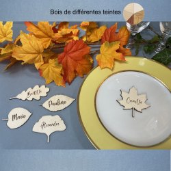 Feuille,  Marque Place en bois gravé.