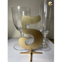 Numéro en Chiffred, en couleurs, sur socle court, police Fred. Or, argent, blanc, rouge, bleu, vert, noir ou votre couleur.