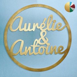 Deux prénoms, bois peint.