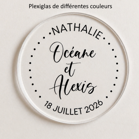 Sous Verre plexiglas 3 personnalisations : nom des mariés, date du mariage et prénom de l'invité (modèle Clem)